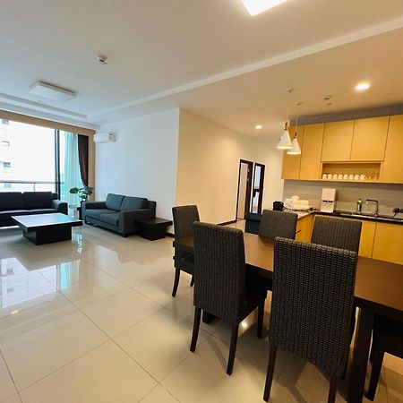 Imperial Grand Suite Apartment Kuching Dış mekan fotoğraf