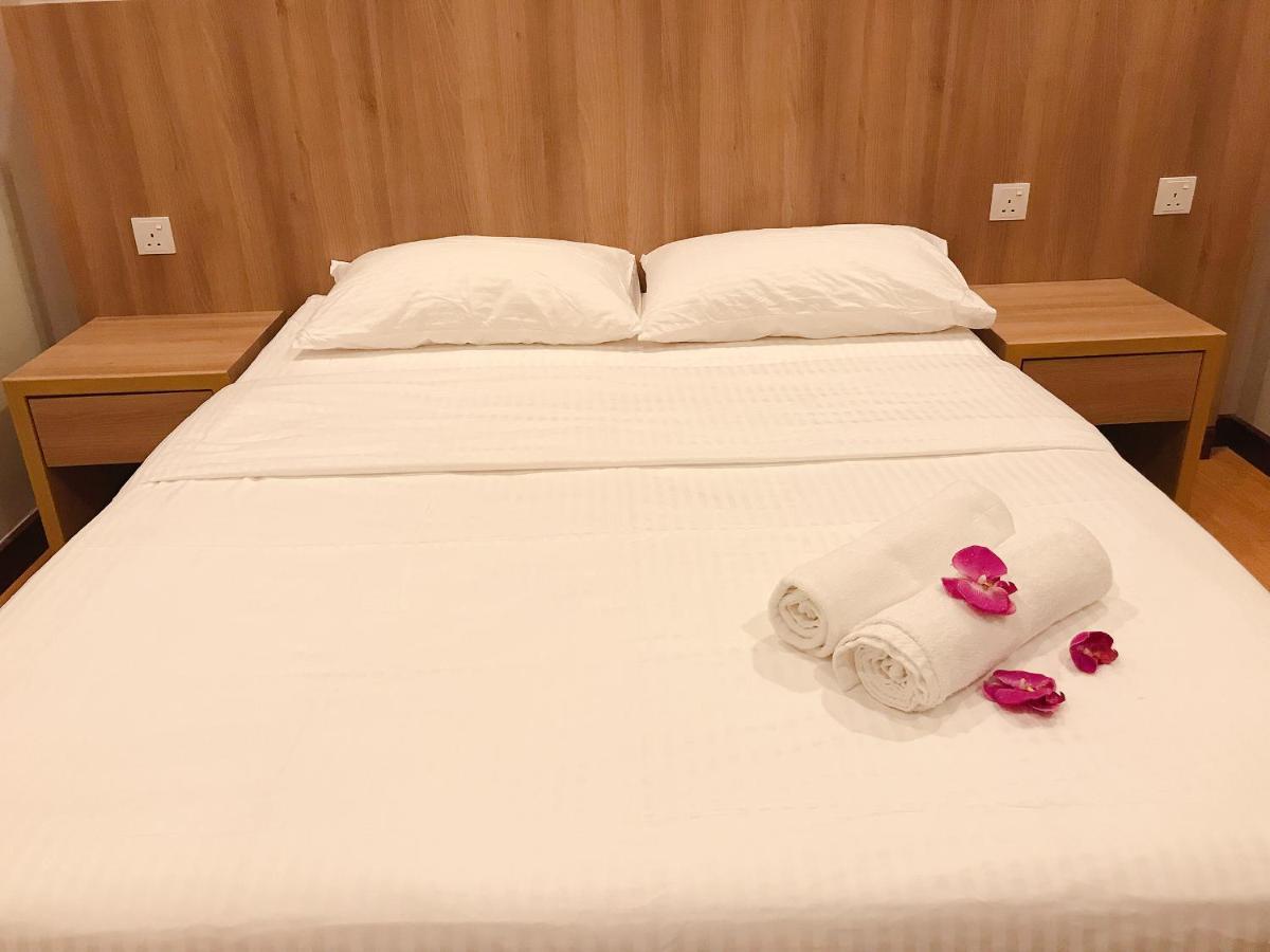 Imperial Grand Suite Apartment Kuching Dış mekan fotoğraf