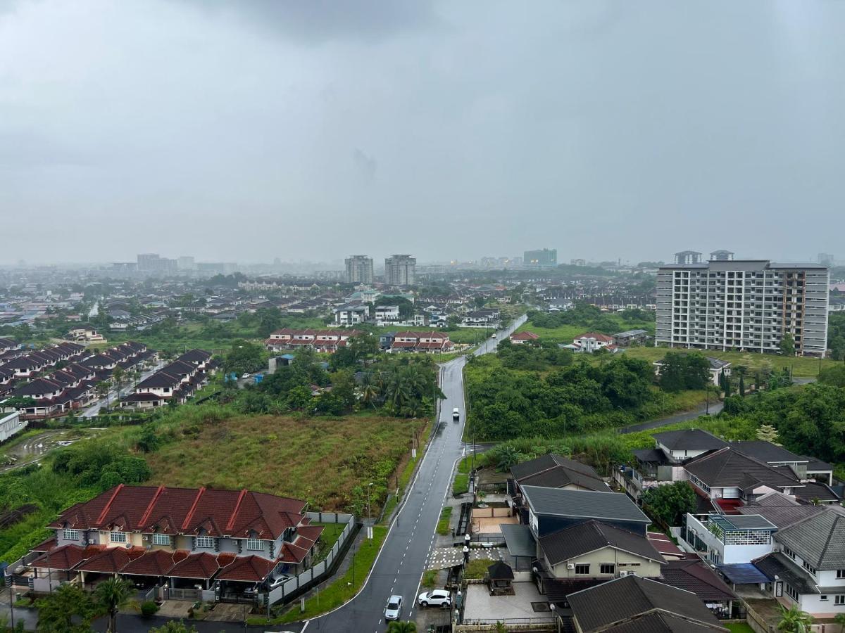 Imperial Grand Suite Apartment Kuching Dış mekan fotoğraf