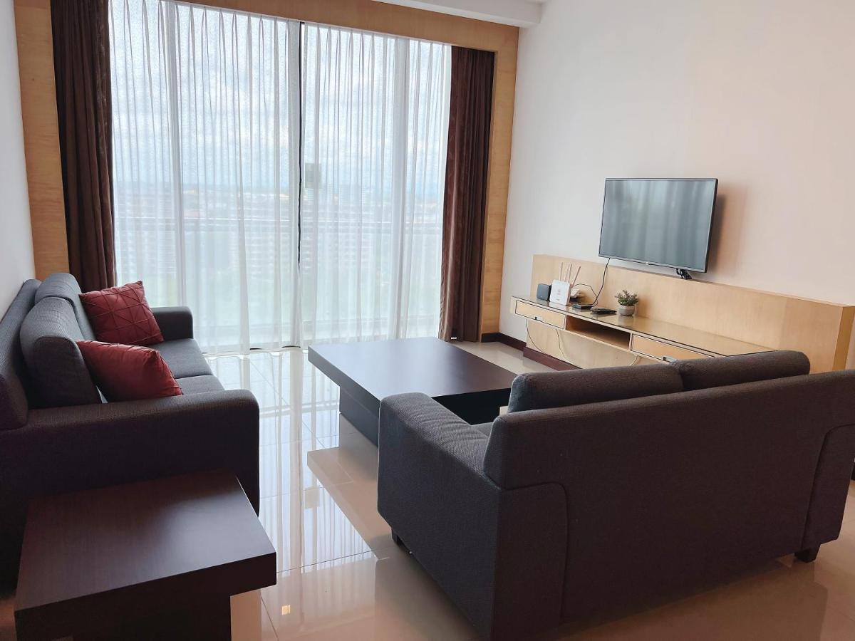 Imperial Grand Suite Apartment Kuching Dış mekan fotoğraf
