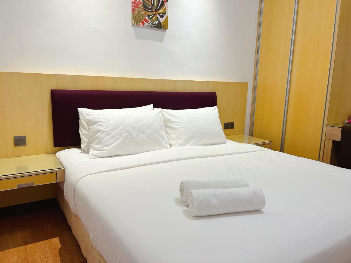 Imperial Grand Suite Apartment Kuching Dış mekan fotoğraf