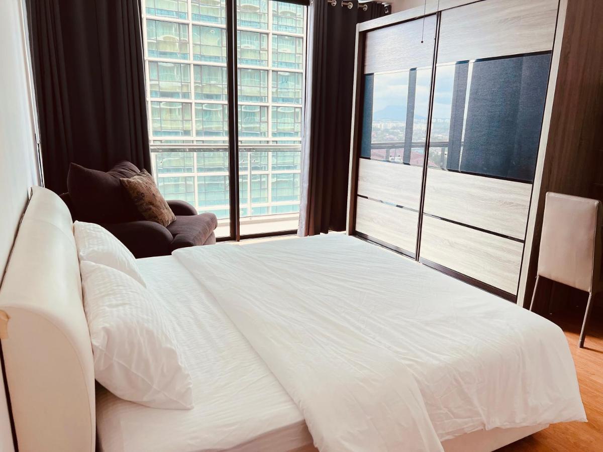 Imperial Grand Suite Apartment Kuching Dış mekan fotoğraf