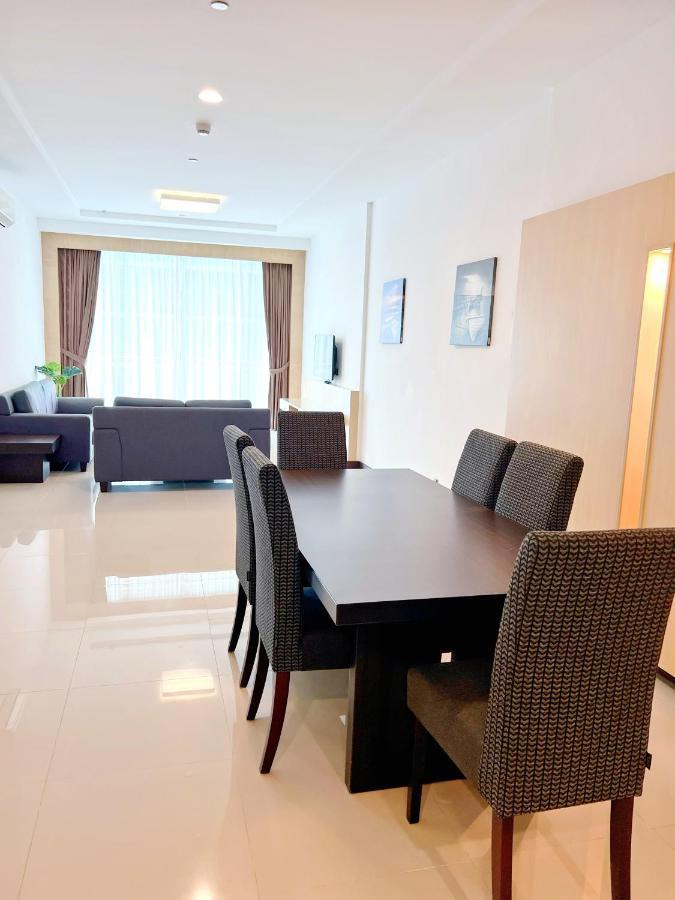 Imperial Grand Suite Apartment Kuching Dış mekan fotoğraf